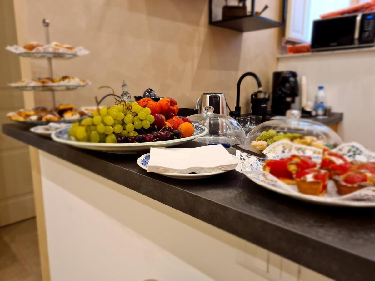 Mama Tita Rooms And Breakfast Palermo Ngoại thất bức ảnh